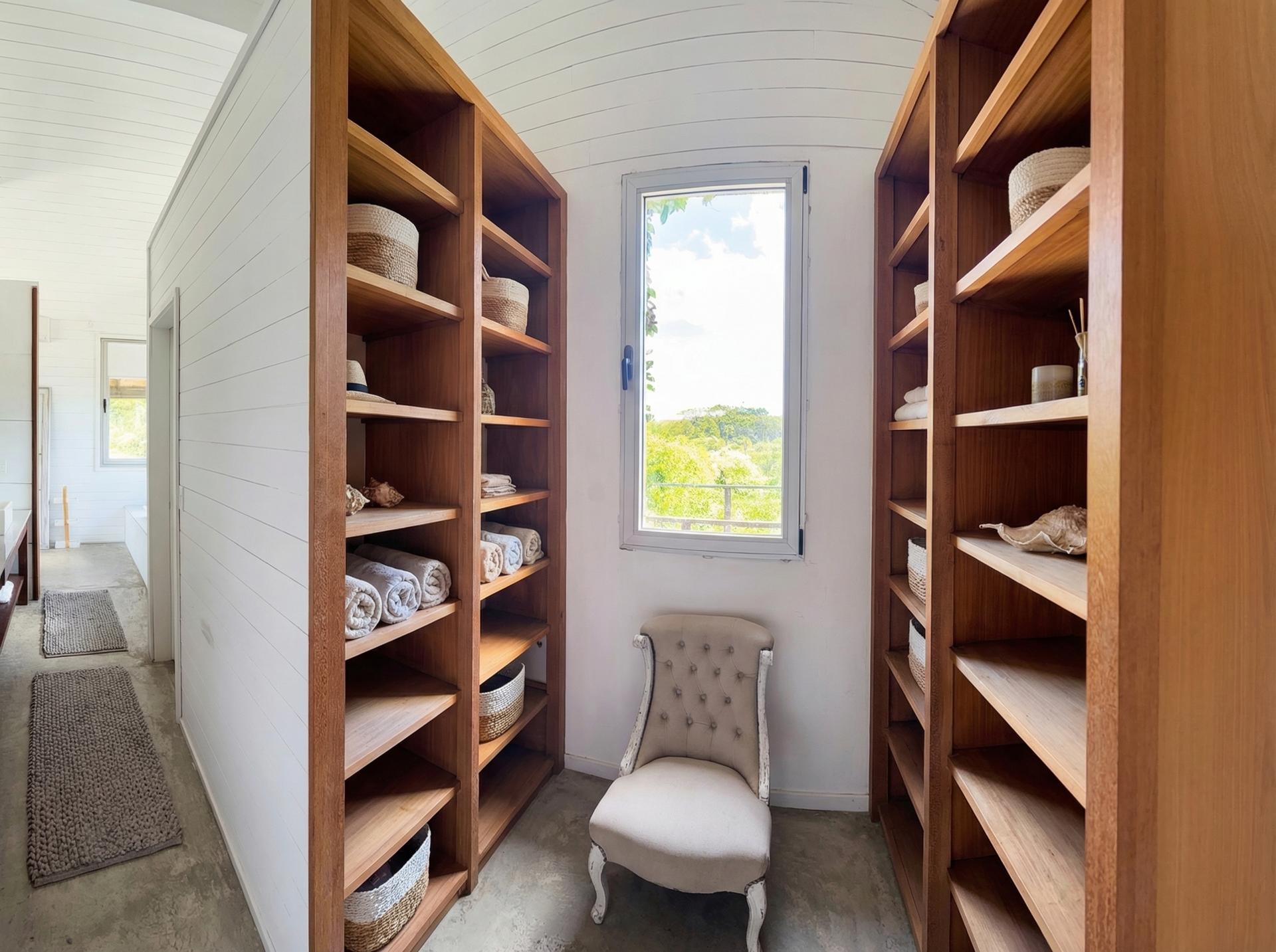 Dormitorio secundario cómodo para huéspedes
